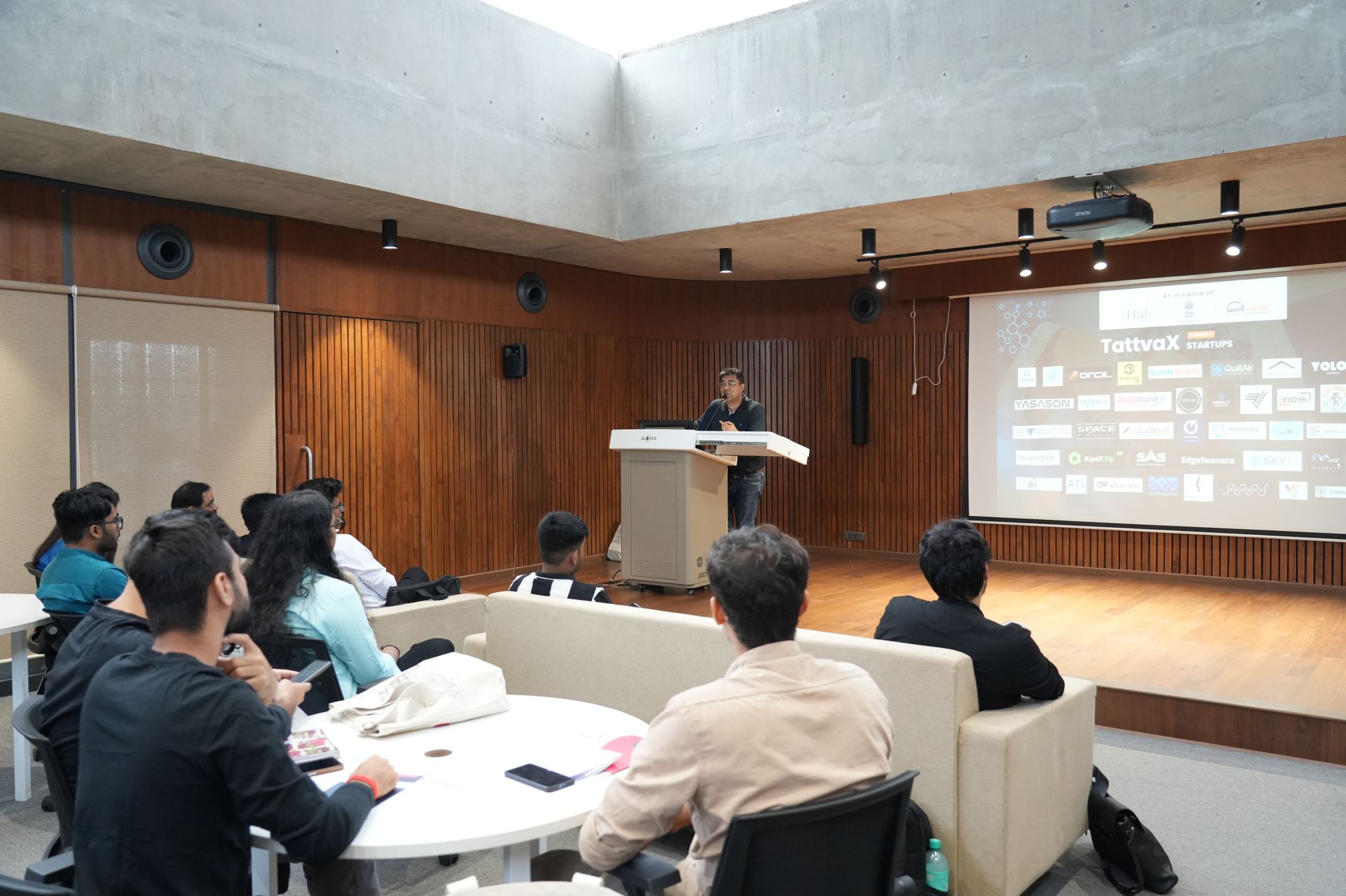 i-Hub Gujarat Launches TattvaX 2.0 Bootcamp for DeepTech Innovators