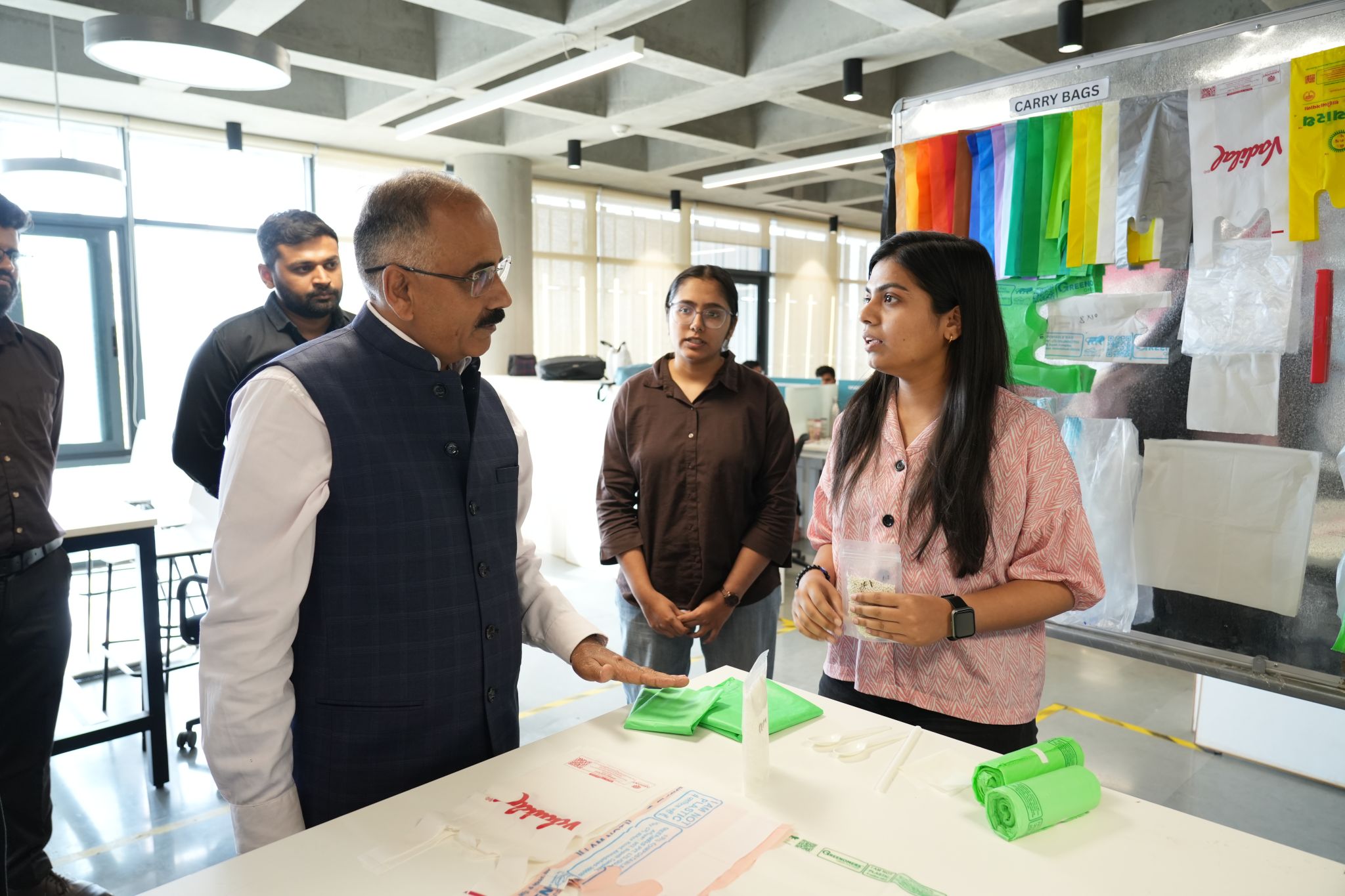 Dr. Shamsher Singh IPS visited i-Hub Gujarat