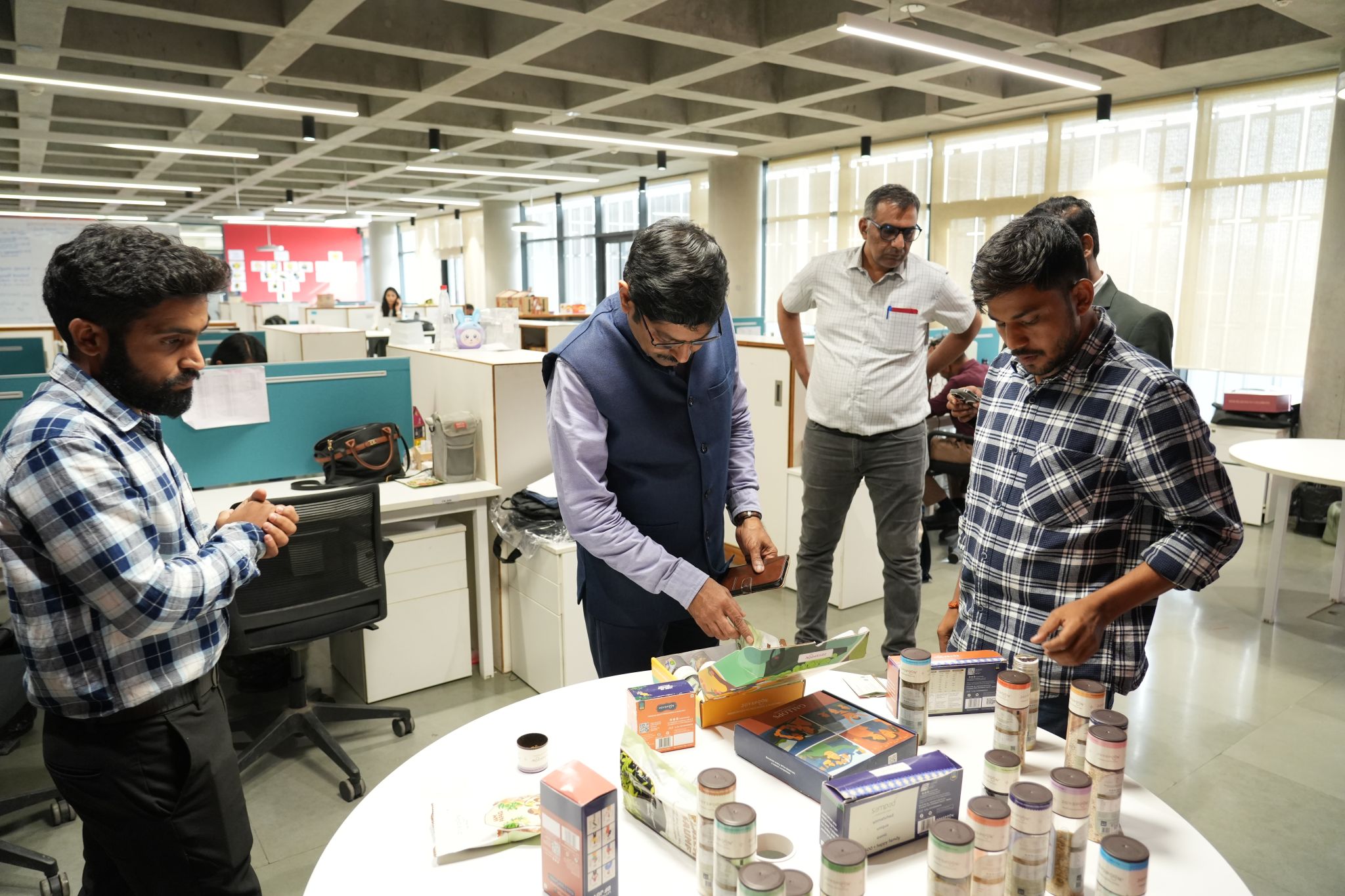 i-Hub Gujarat Welcomes Dr. M.K. Shanmuga Sundaram for Strategic Startup Ecosystem Interaction