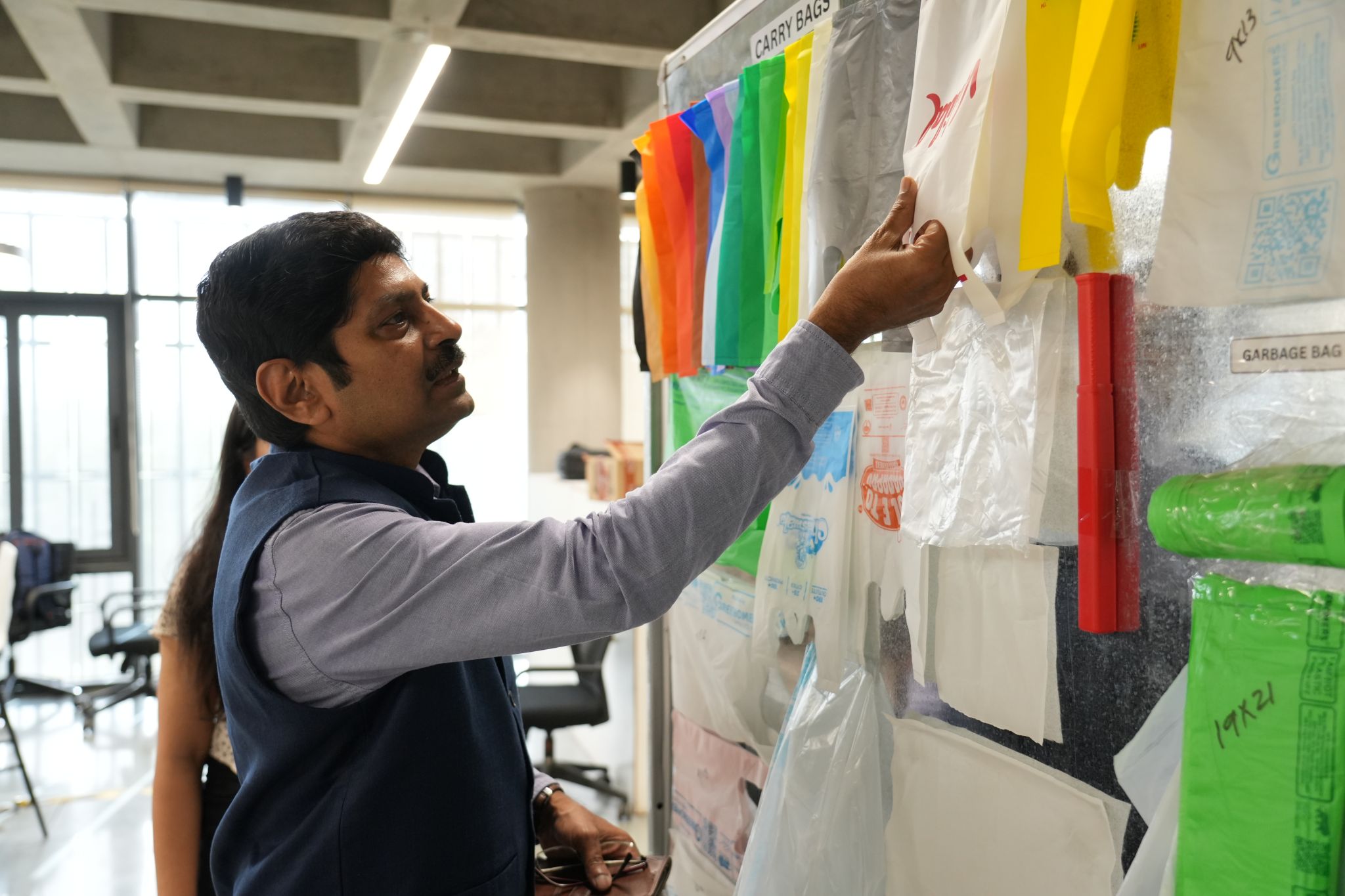 i-Hub Gujarat Welcomes Dr. M.K. Shanmuga Sundaram for Strategic Startup Ecosystem Interaction