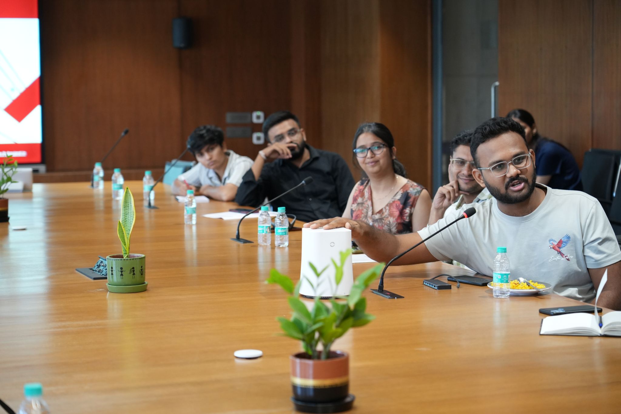 i-Hub Gujarat Welcomes Ms. Kavita Rakesh Shah, IAS, for Startup Ecosystem Interaction