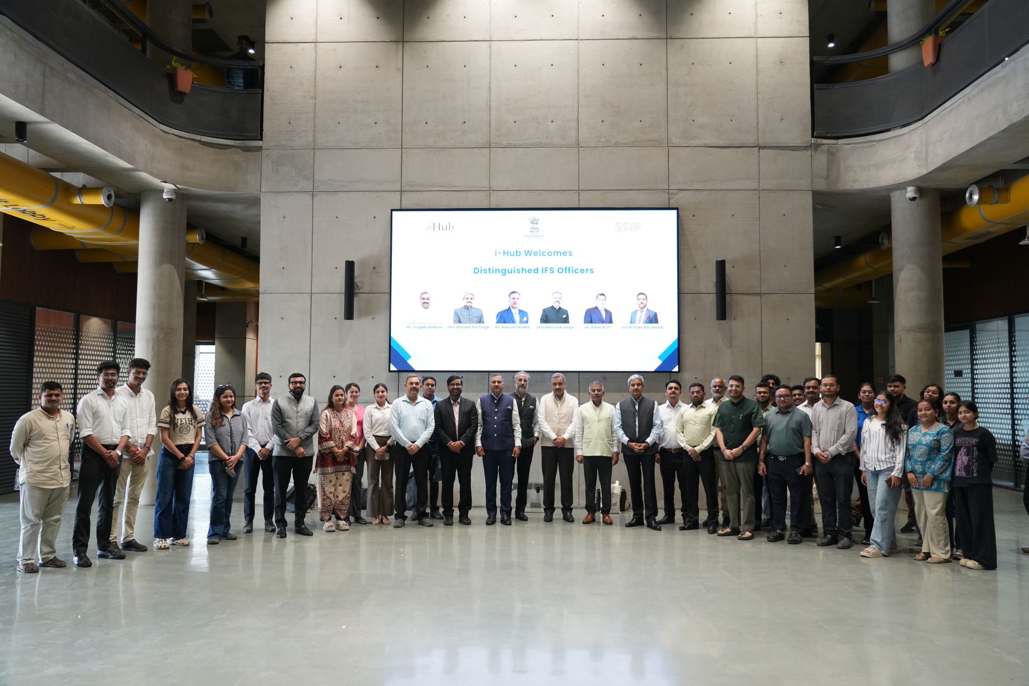 i-Hub Gujarat Welcomes Senior IFS Delegation for Innovation Ecosystem Engagement