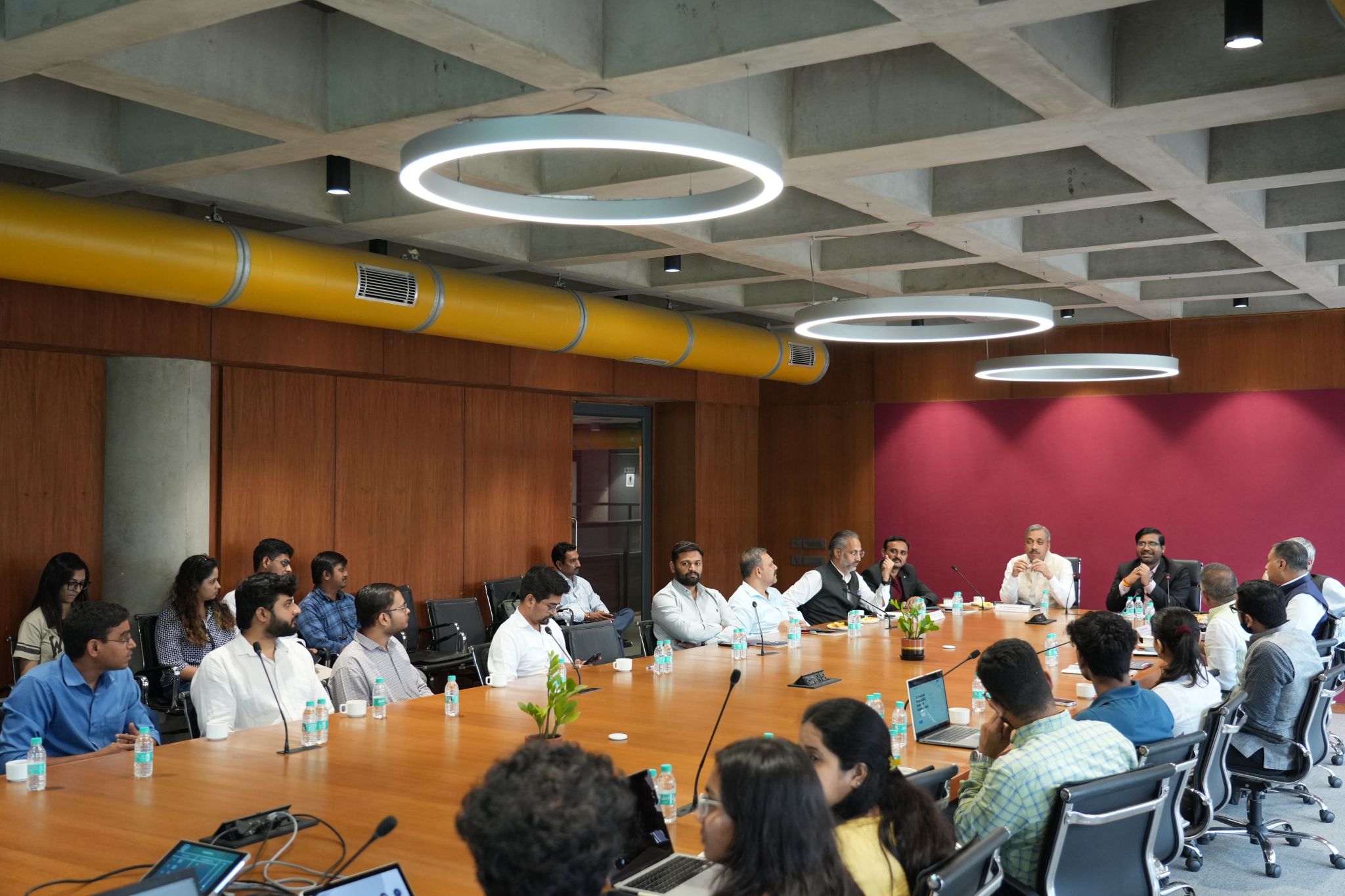 i-Hub Gujarat Welcomes Senior IFS Delegation for Innovation Ecosystem Engagement