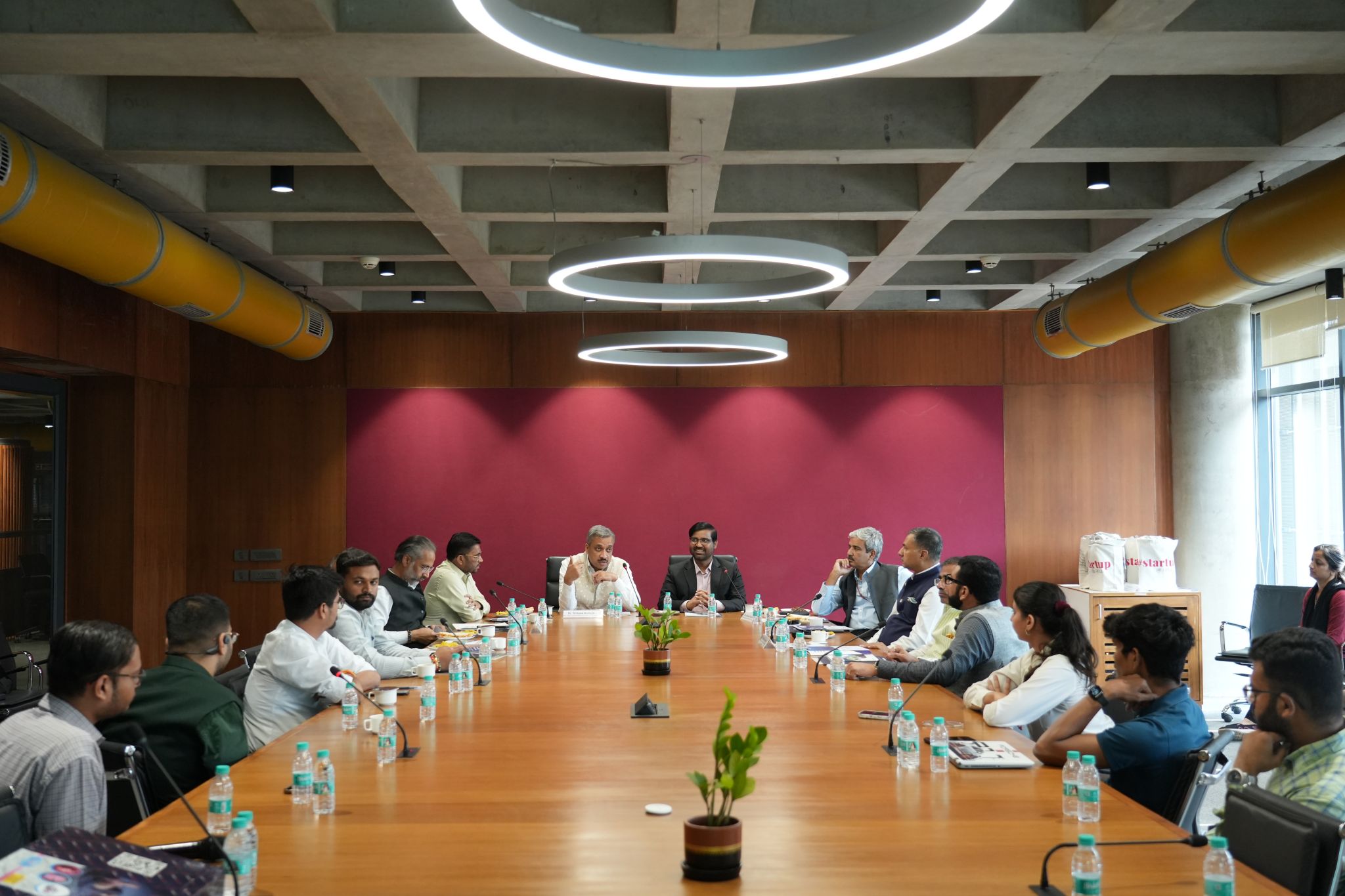 i-Hub Gujarat Welcomes Senior IFS Delegation for Innovation Ecosystem Engagement